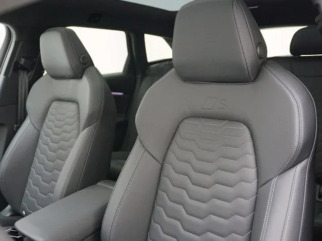 AUDI A6 e-tron Avant quattro S line
