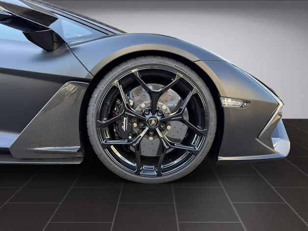 Lamborghini Revuelto Coupé 6.5