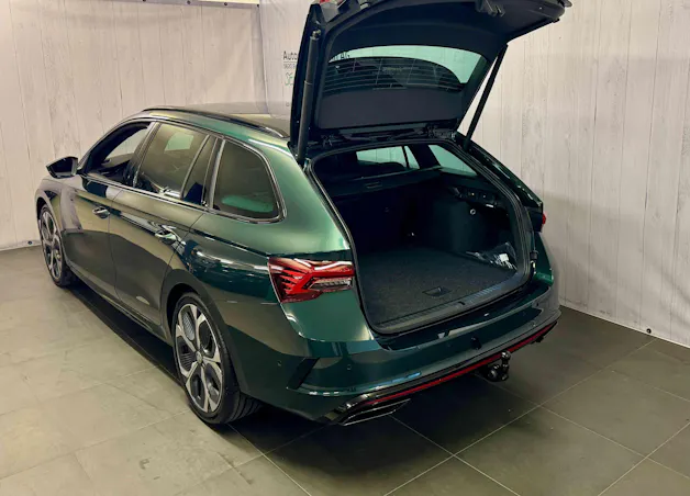 Škoda Octavia Combi 2.0 TSI DSG RS 30 Years Edition