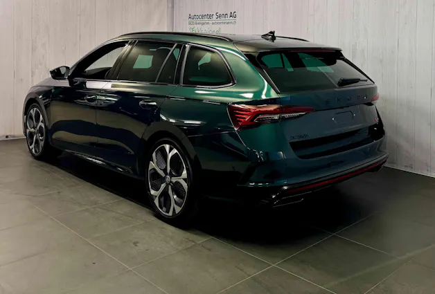 Škoda Octavia Combi 2.0 TSI DSG RS 30 Years Edition