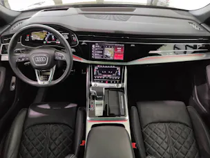 Audi Q8 SUV 50 TDI S-Line Competition quattro T-Tronic