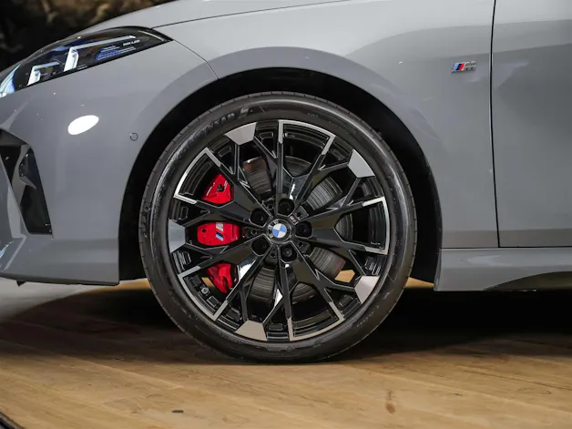 BMW M135 xDrive M Sport Pro *Schalensitze*Harman/Kardon*Assistenten*