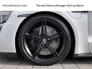 PORSCHE Taycan Turbo S