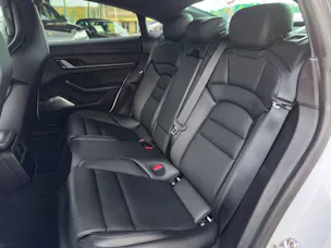 PORSCHE Taycan Turbo S