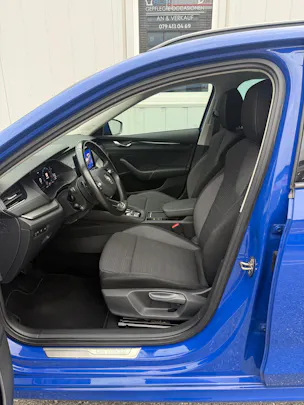 SKODA Octavia Combi 2.0 TDI DSG Ambition *TOP-AUSSTATTUNG*