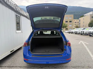 SKODA Octavia Combi 2.0 TDI DSG Ambition *TOP-AUSSTATTUNG*