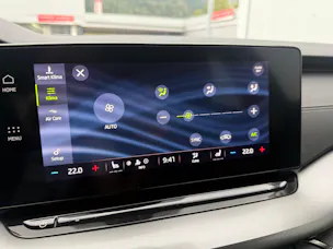 SKODA Octavia Combi 2.0 TDI DSG Ambition *TOP-AUSSTATTUNG*