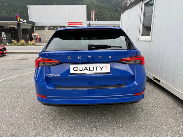SKODA Octavia Combi 2.0 TDI DSG Ambition *TOP-AUSSTATTUNG*