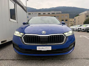 SKODA Octavia Combi 2.0 TDI DSG Ambition *TOP-AUSSTATTUNG*