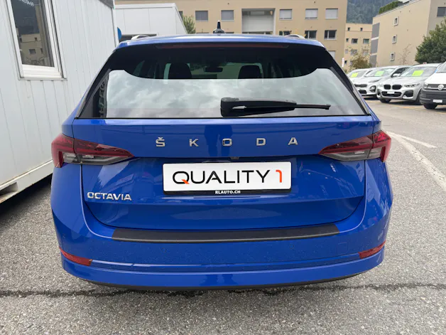 SKODA Octavia Combi 2.0 TDI DSG Ambition *TOP-AUSSTATTUNG*