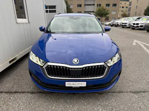 SKODA Octavia Combi 2.0 TDI DSG Ambition *TOP-AUSSTATTUNG*