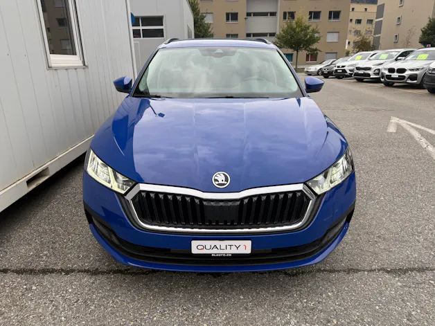 SKODA Octavia Combi 2.0 TDI DSG Ambition *TOP-AUSSTATTUNG*