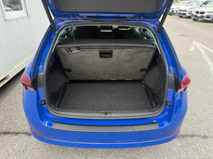 SKODA Octavia Combi 2.0 TDI DSG Ambition *TOP-AUSSTATTUNG*