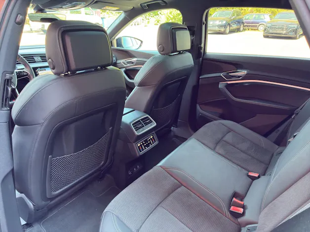 Audi e-tron S quattro
