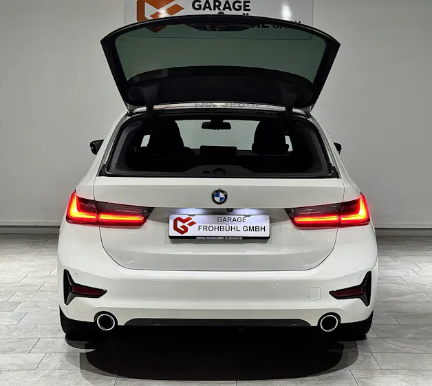 BMW 320d xDrive 48V Touring Steptronic | 1.Hand | AHK |