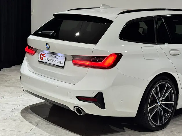 BMW 320d xDrive 48V Touring Steptronic | 1.Hand | AHK |