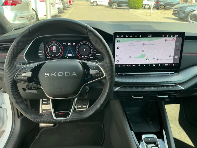 Škoda Octavia Combi 2.0 TSI 265 PS RS *** PANORAMA, ANHÄNGEKUPPLUNG & STANDHEIZUNG ***