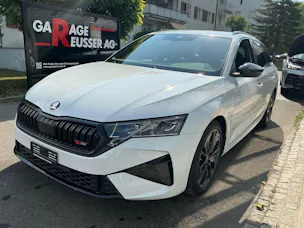 Škoda Octavia Combi 2.0 TSI 265 PS RS *** PANORAMA, ANHÄNGEKUPPLUNG & STANDHEIZUNG ***