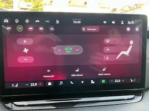 Škoda Octavia Combi 2.0 TSI 265 PS RS *** PANORAMA, ANHÄNGEKUPPLUNG & STANDHEIZUNG ***