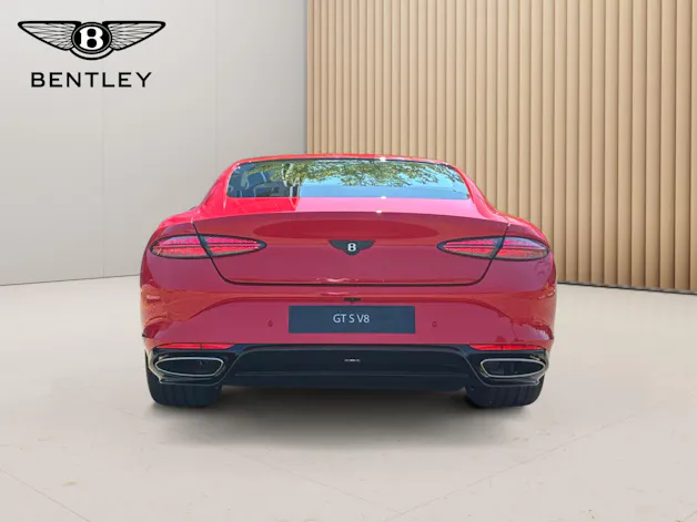 Bentley Continental GT S V8 680 PS/ 1.9% Leasing möglich.