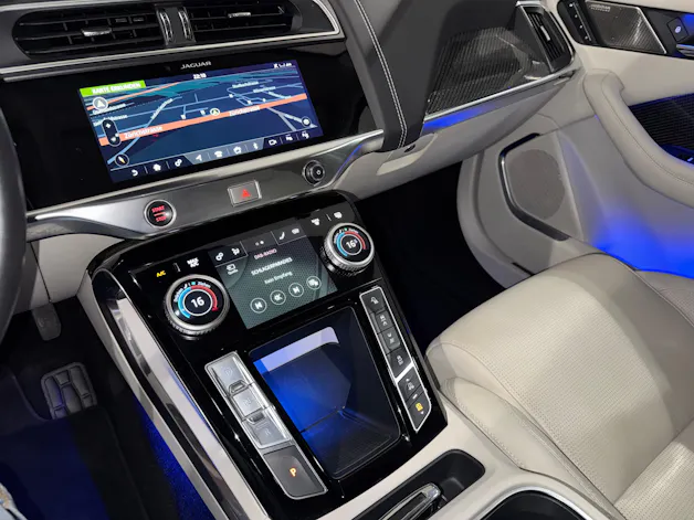 Jaguar I-Pace EV400 HSE AWD I 1.HAND I Werksgarantie I