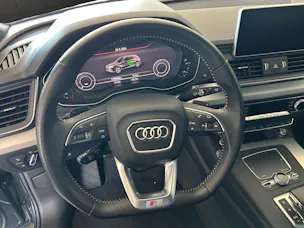 Audi Q5 55 TFSI e sport quattro