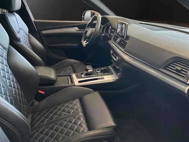 Audi Q5 55 TFSI e sport quattro