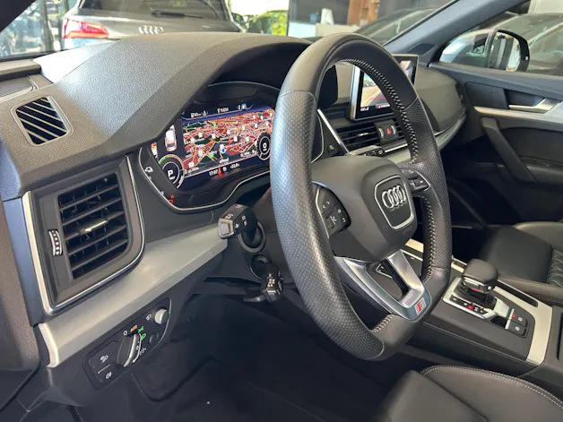 Audi Q5 55 TFSI e sport quattro