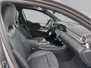 MERCEDES-BENZ A 220 4Matic 8G-DCT