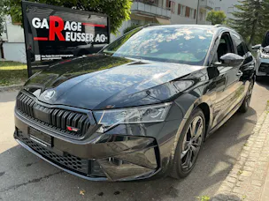 Škoda Octavia Combi 2.0 TSI 265 PS RS ***PANORAMASCHIEBEDACH, ANHÄNGERKUPPLUNG & STANDHEIZUNG***