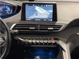 PEUGEOT 3008 1.2 PureTech Allure EAT