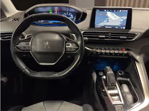 PEUGEOT 3008 1.2 PureTech Allure EAT