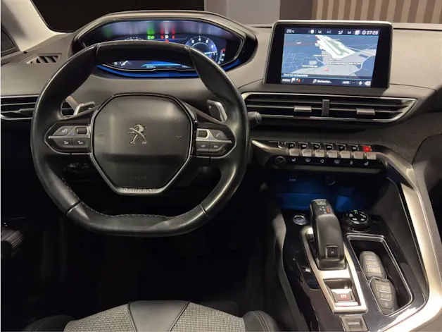 PEUGEOT 3008 1.2 PureTech Allure EAT