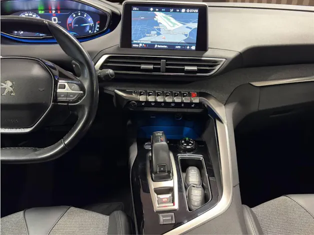 PEUGEOT 3008 1.2 PureTech Allure EAT