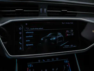 AUDI RS6 Avant 4.0 TFSI V8 quattro *Akrapovic*Allradlenkung*Standheizung*Sitzlüftung*
