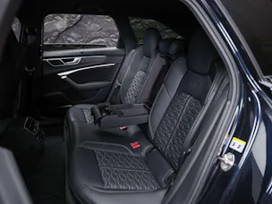 AUDI RS6 Avant 4.0 TFSI V8 quattro *Akrapovic*Allradlenkung*Standheizung*Sitzlüftung*