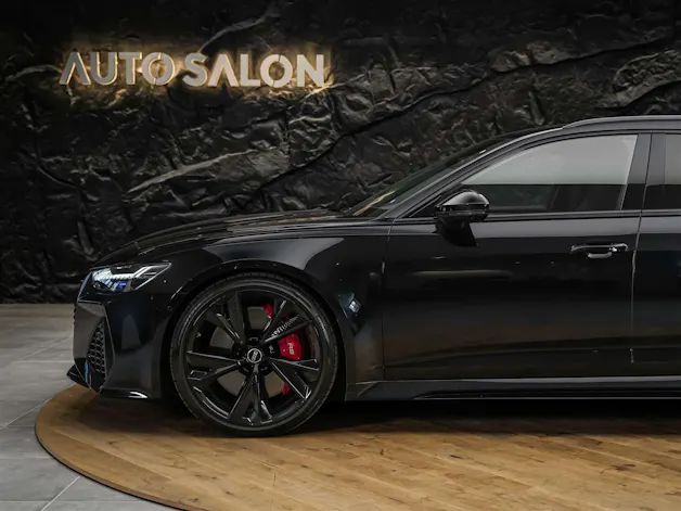 Audi RS6 Avant 4.0 TFSI V8 quattro *Akrapovic*Allradlenkung*Standheizung*Sitzlüftung*