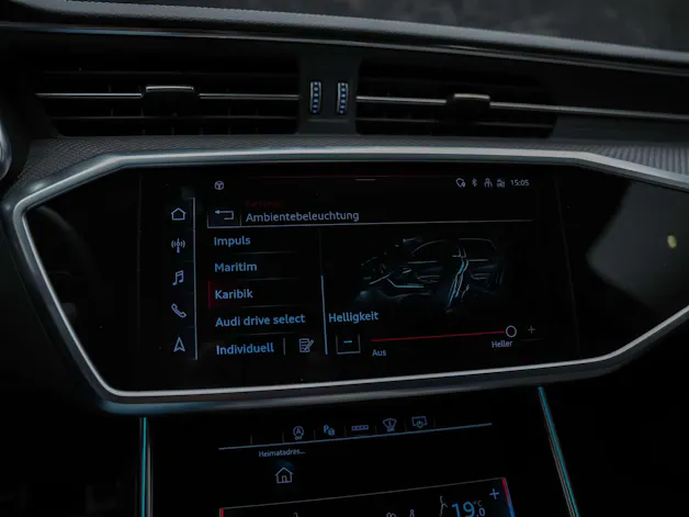 Audi RS6 Avant 4.0 TFSI V8 quattro *Akrapovic*Allradlenkung*Standheizung*Sitzlüftung*