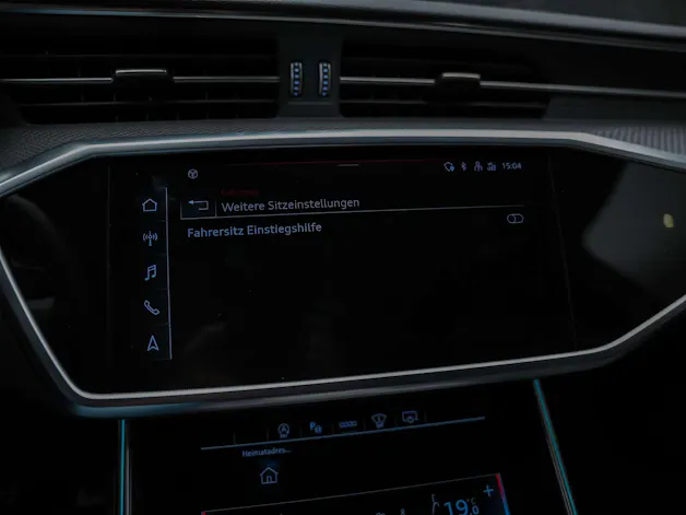 Audi RS6 Avant 4.0 TFSI V8 quattro *Akrapovic*Allradlenkung*Standheizung*Sitzlüftung*