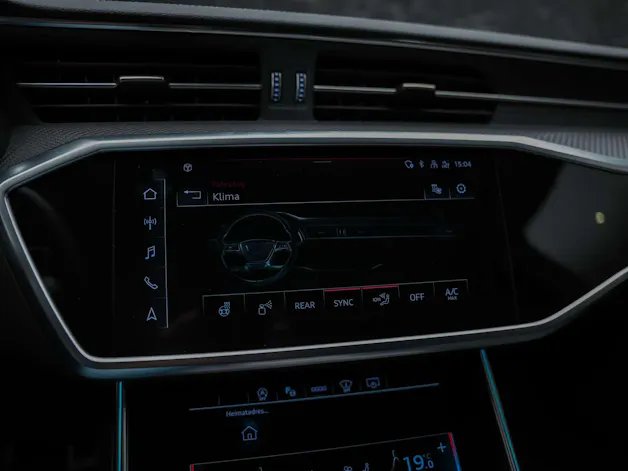 Audi RS6 Avant 4.0 TFSI V8 quattro *Akrapovic*Allradlenkung*Standheizung*Sitzlüftung*