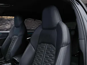 AUDI RS6 Avant 4.0 TFSI V8 quattro *Akrapovic*Allradlenkung*Standheizung*Sitzlüftung*