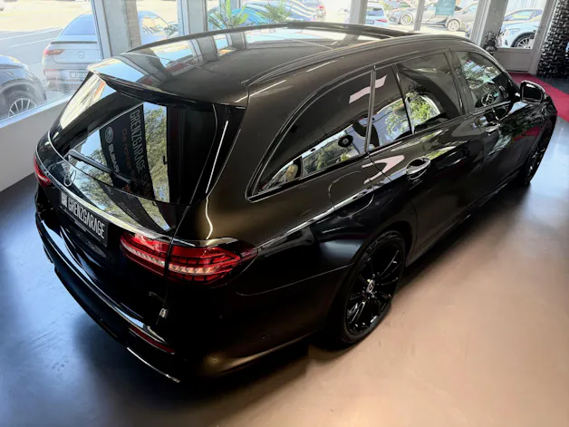 Mercedes-Benz E 220 d T 4Matic AMG Line 9G-Tronic