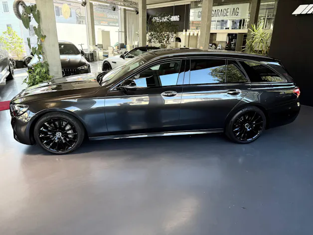 Mercedes-Benz E 220 d T 4Matic AMG Line 9G-Tronic