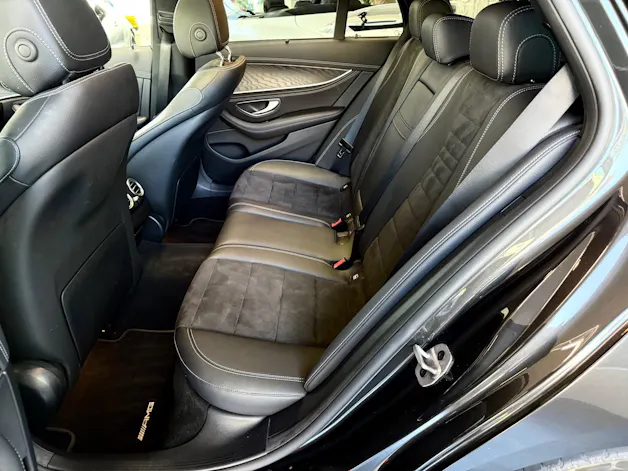 Mercedes-Benz E 220 d T 4Matic AMG Line 9G-Tronic