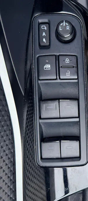 Toyota C-HR 2.0 HSD CVT Trend
