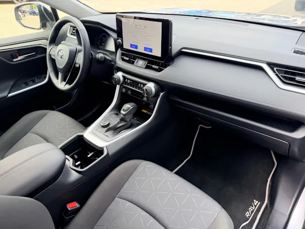 Toyota RAV-4 2.5 HSD Trend e-CVT 4WD