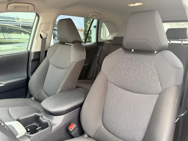 Toyota RAV-4 2.5 HSD Trend e-CVT 4WD
