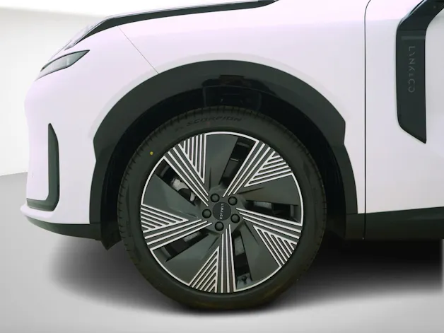 Lynk & Co 08 More