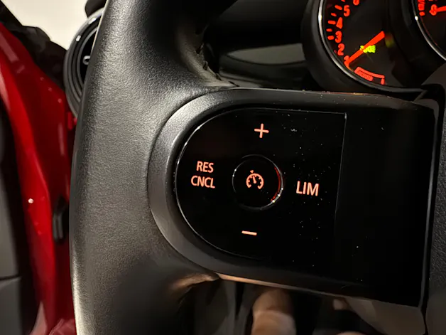 Mini Cooper Camden Edition | 5 door I 1.Hand I