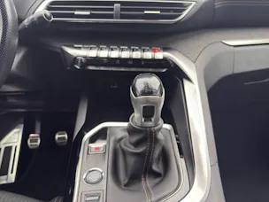 PEUGEOT 3008 1.2 PureTech GT Line